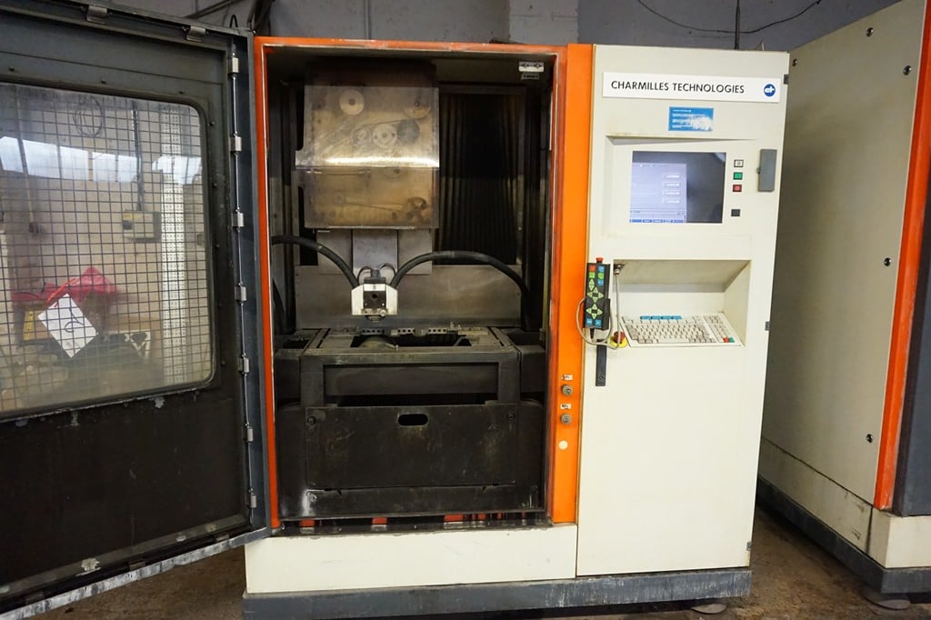 CHARMILLES Robofil 290 